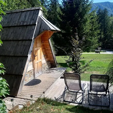 Homestay Lepa Lopa *