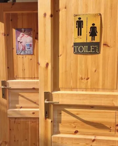 Nastanitev v družini Lepa Lopa Stahovica