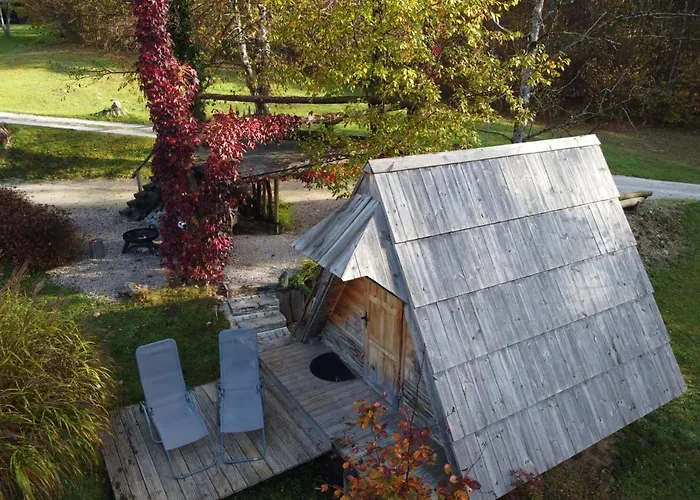 Δωμάτια σε οικογενειακή κατοικία Lepa Lopa Stahovica