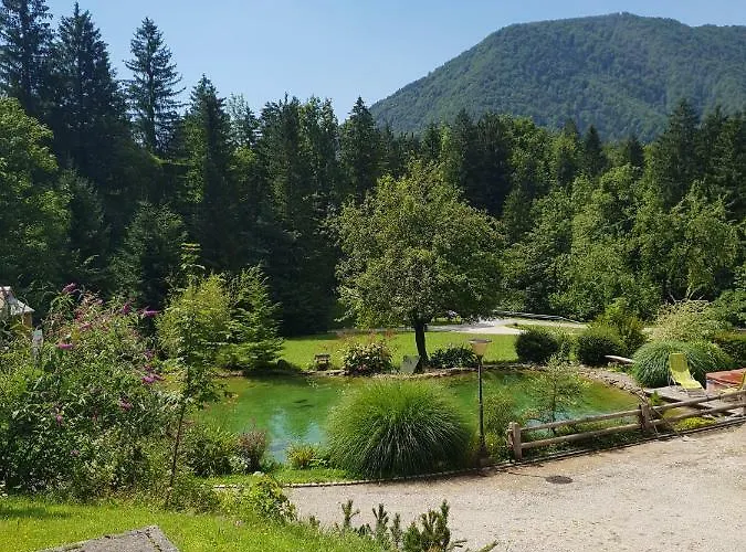 Δωμάτια σε οικογενειακή κατοικία Lepa Lopa *